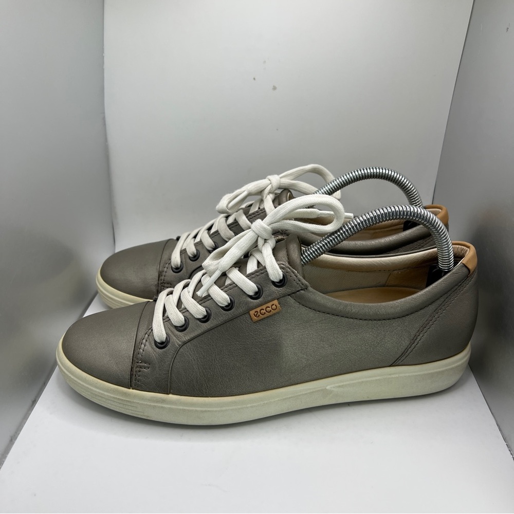 Women’s ECCO Soft 7 Sneakers Size 10